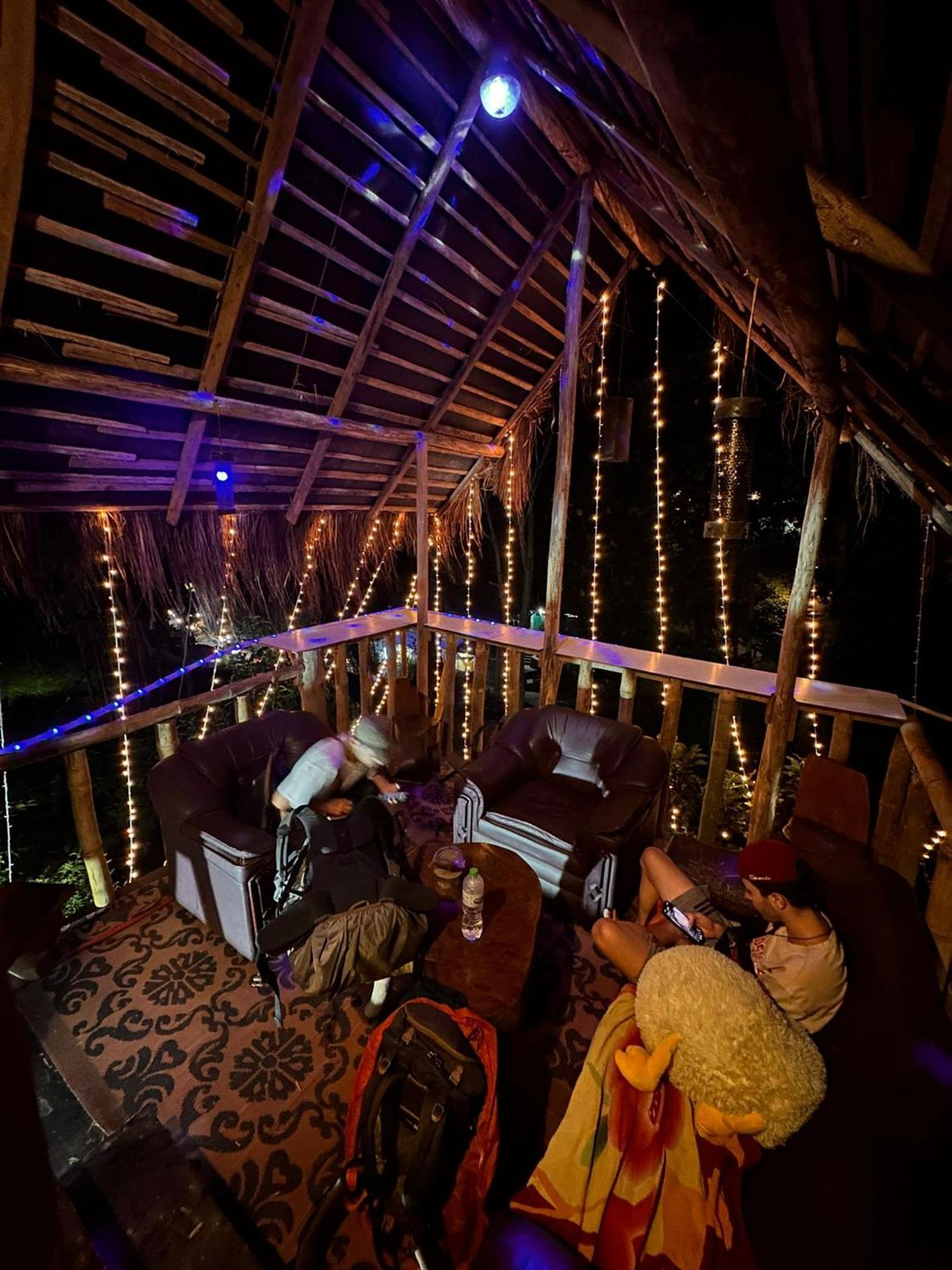 Hostal Tree House Ella Zewnętrze zdjęcie